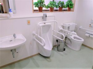 リハビリデイサービスわかすぎ-トイレ
